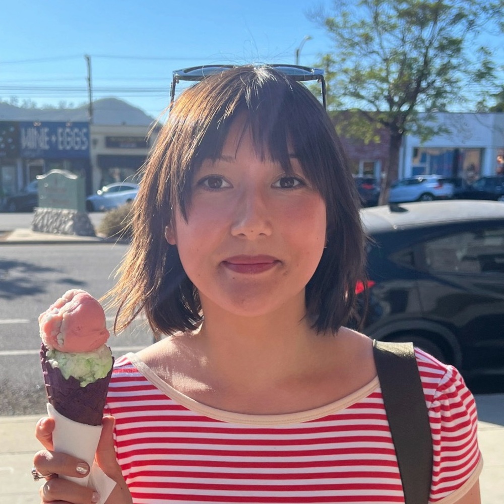 Meet your Posher, Maya